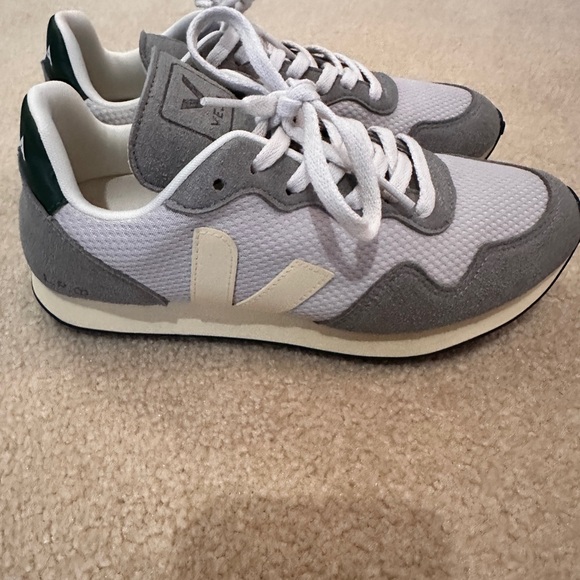 Veja women’s SDU Rec casual athletic sneakers - Picture 2 of 3